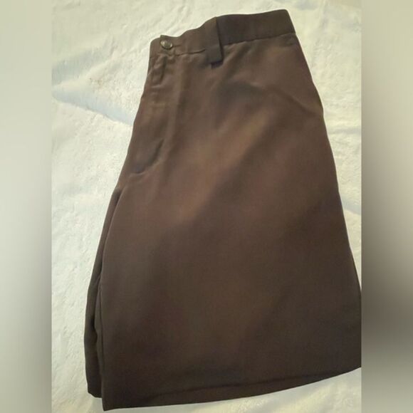 Men’s size 38 x 9 Roundtree & York dark brown belted pocketed shorts - Picture 1 of 13